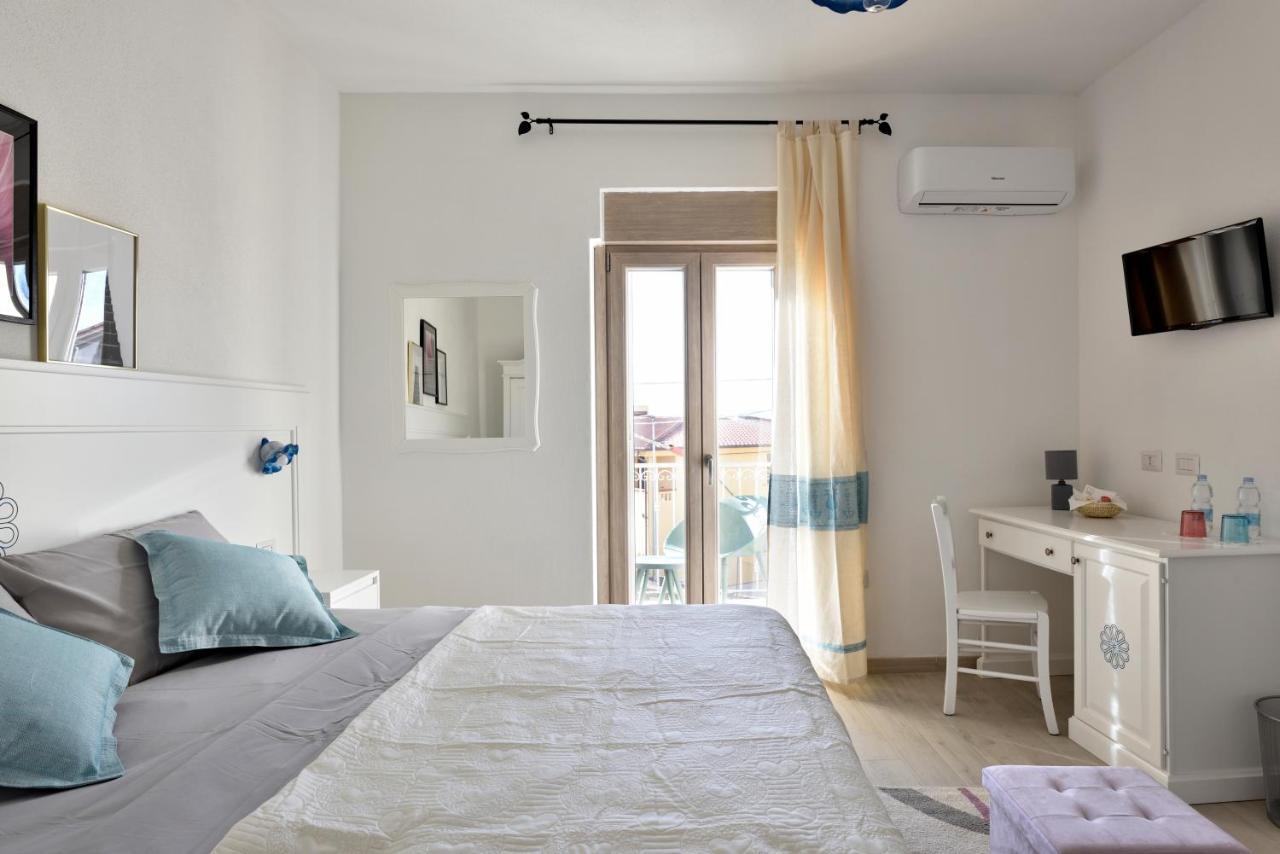 Inah Rooms Dorgali Exterior photo